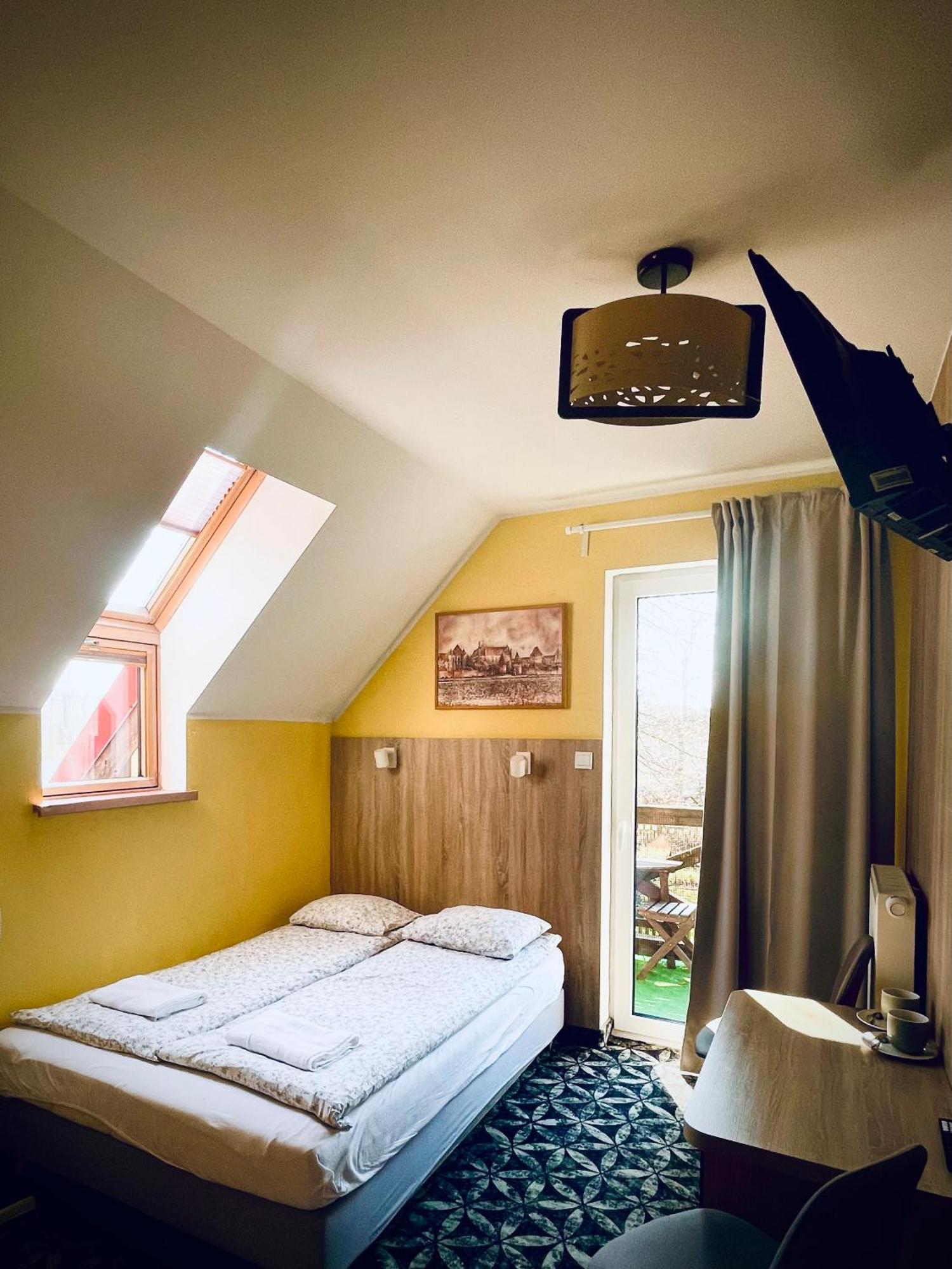 B&B Vis A Vis Zamku Μάλμπορκ Εξωτερικό φωτογραφία