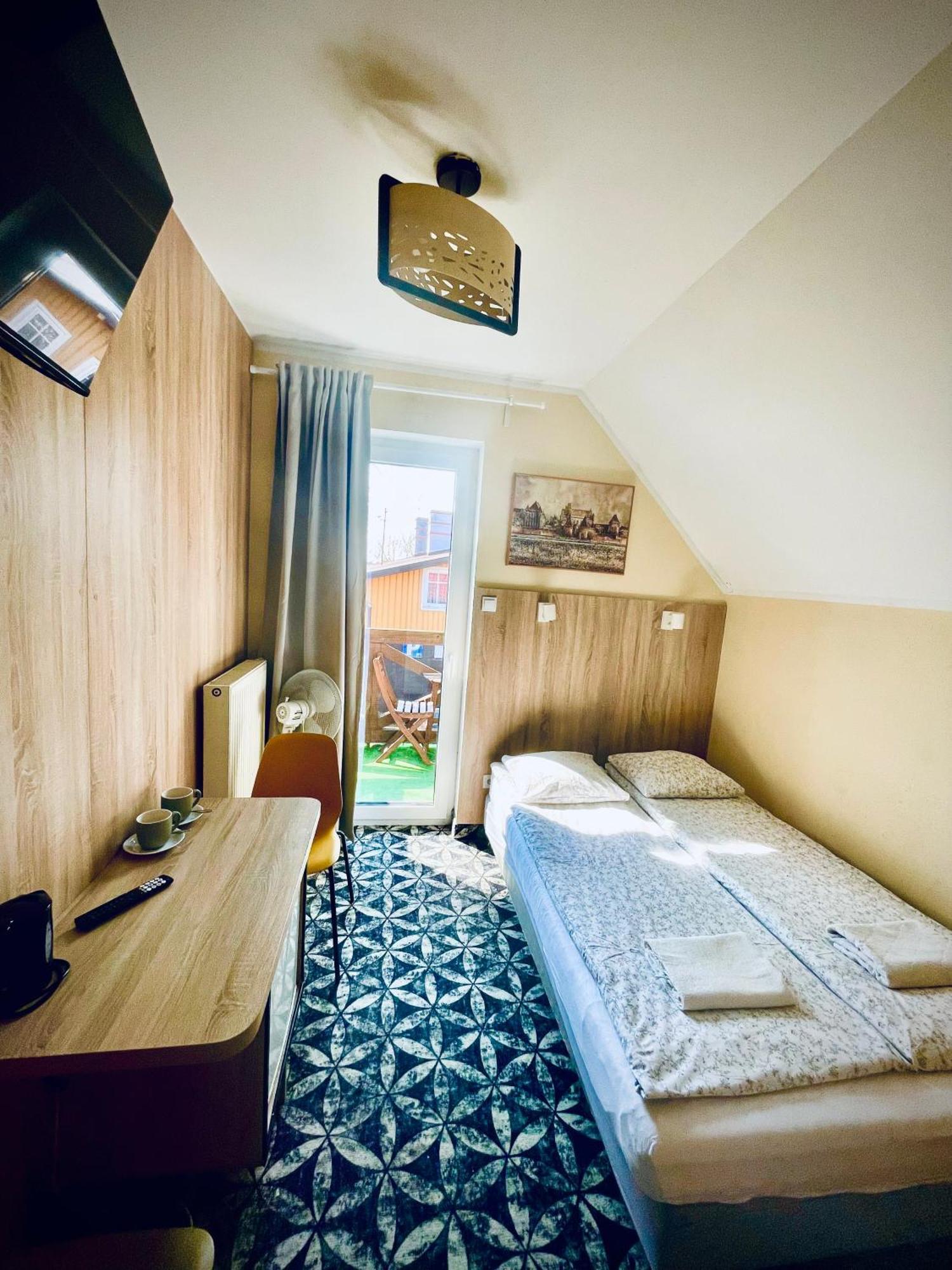 B&B Vis A Vis Zamku Μάλμπορκ Εξωτερικό φωτογραφία